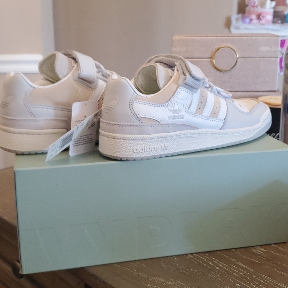 Ivy Park Adidas athletic shoes